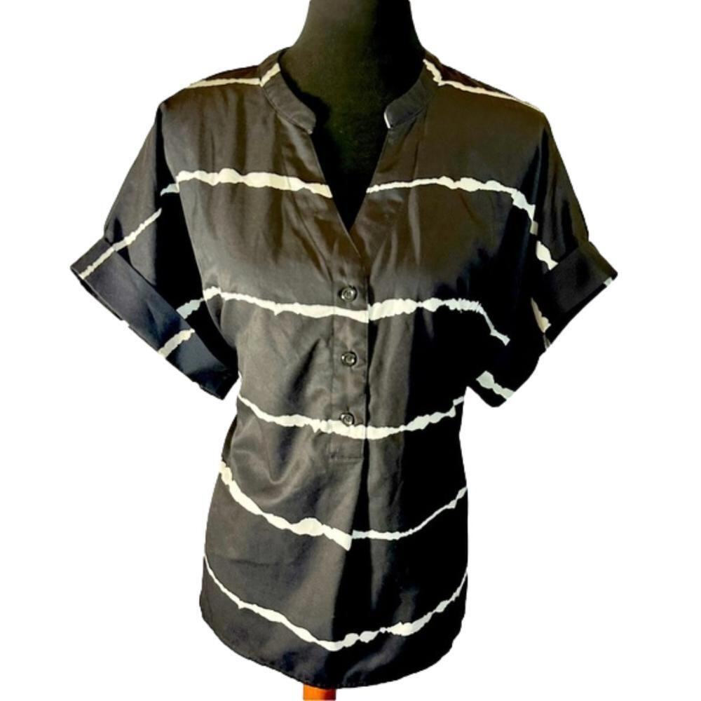 Mazik Women's Black Striped Short Sleeve Blouse Medium